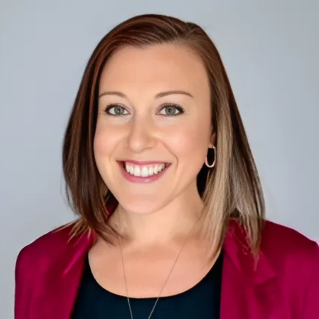 Strategic Networking for Professionals: Practical Tips for Before, During & After Networking Events